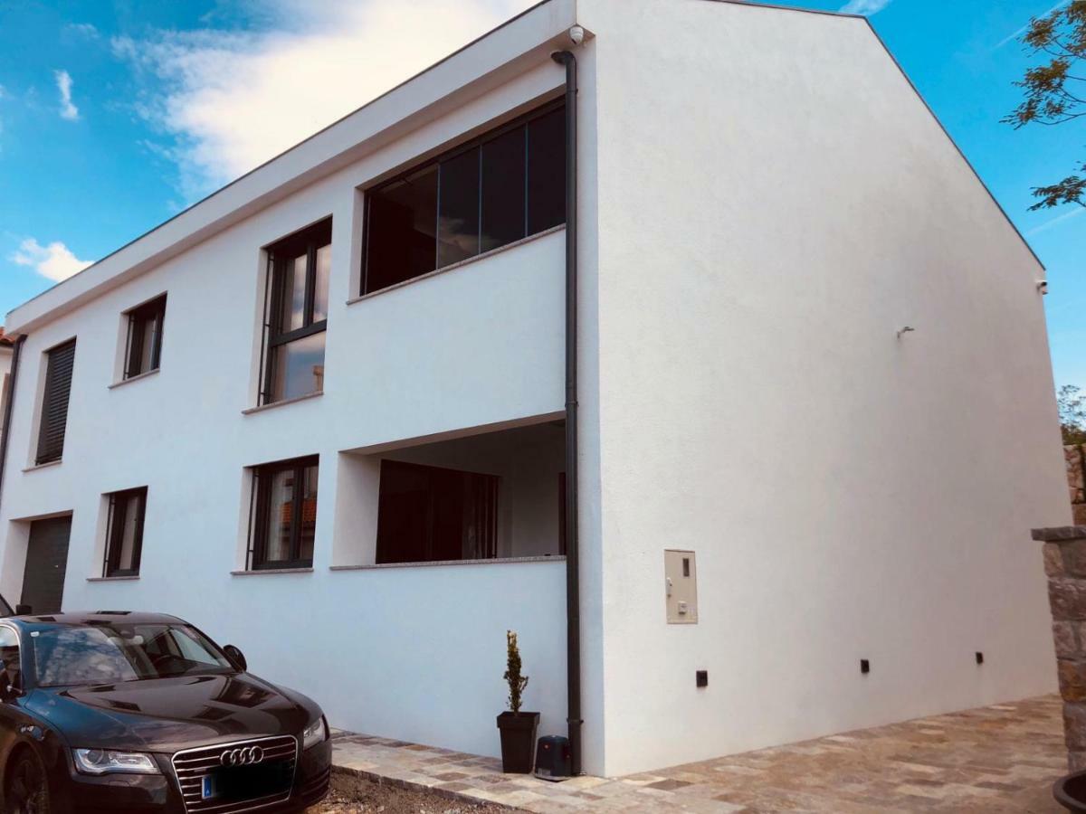 Beni Apartament *